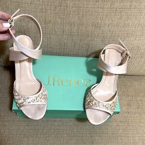 J.Reneé Soncino Champagne Ribbon Lace dress shoe. Size 8 1/2 M